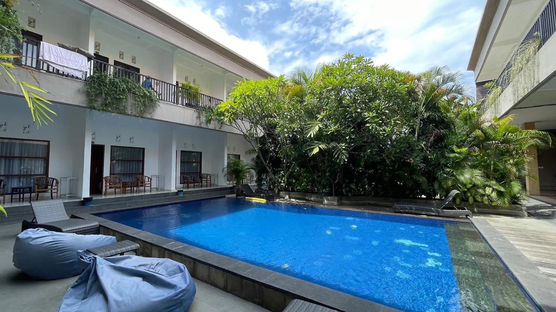 Seminyak Point Guest House